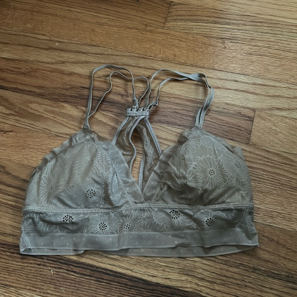 aerie Other - Aerie floral embroidered light padded bralette